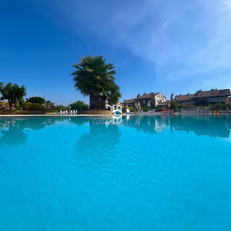- 3 Piscine E Terrazza Privata Apartment *