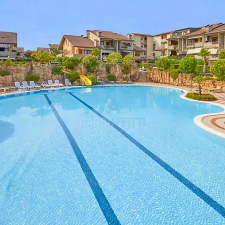 - 3 Piscine E Terrazza Privata *